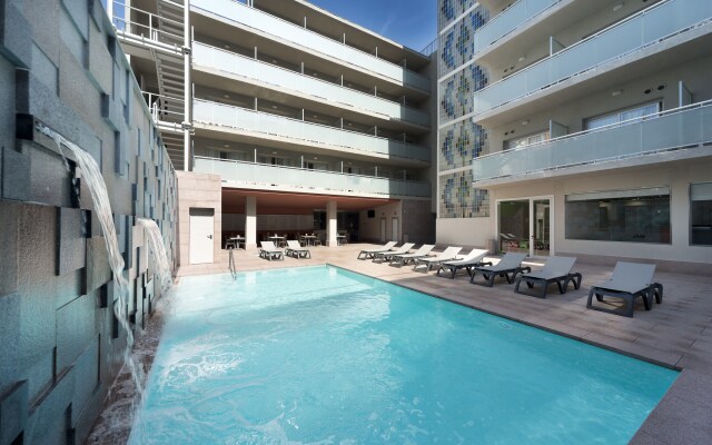 Hotel 4R Miramar Calafell