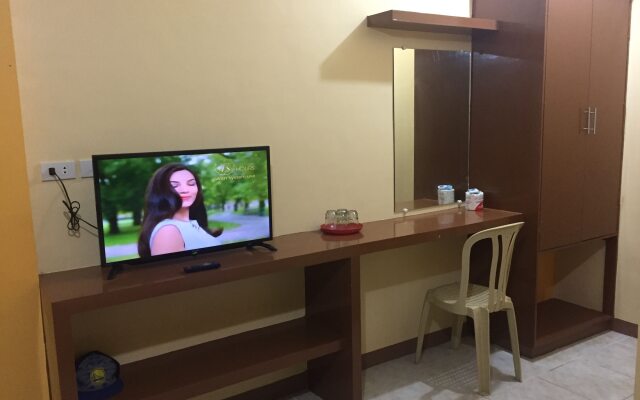 White Beach Hotel Puerto Galera powered by Cocotel