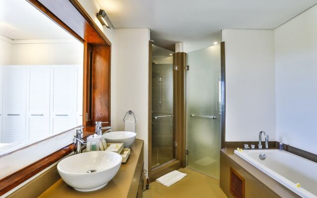 Centara Grand Azuri Residence & Suites