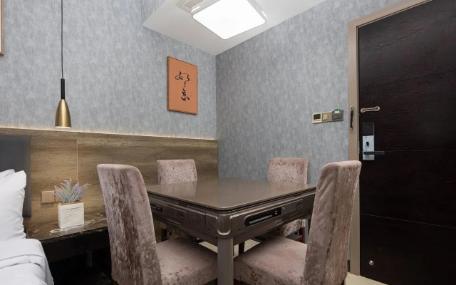 Hongduo Hotel (Xiangxi Road Civil Affairs College)