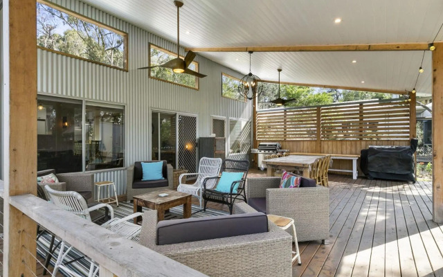 REST ASHORED SURFSIDE FOXTEL WiFi