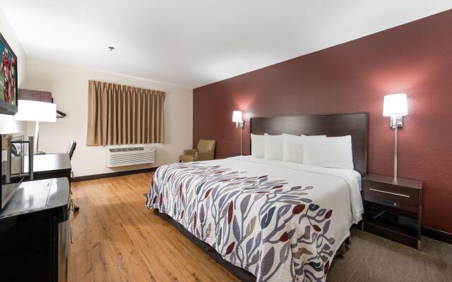 Red Roof Inn Auburn