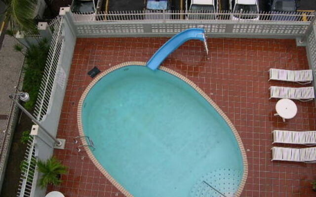 Green Island Apartments - Ocean Tower