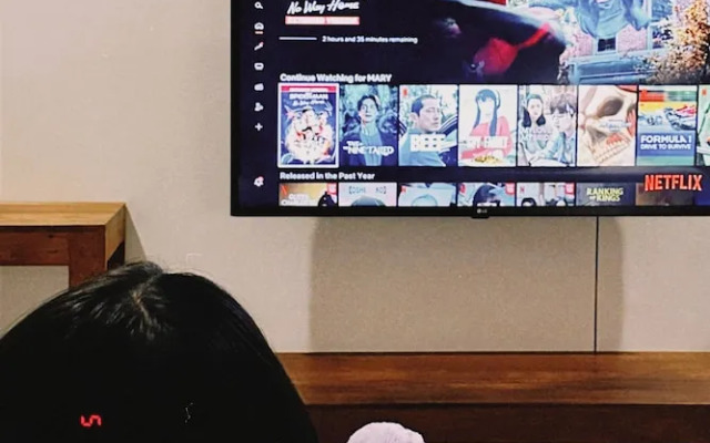 SUNKISS pool.bed.cafe