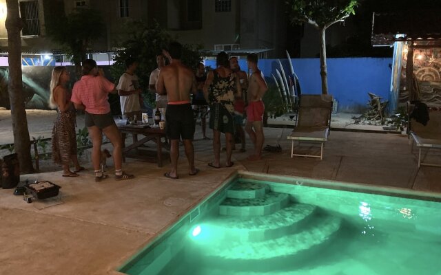 TamaHostel & Glamping