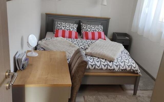 Happy Apartment