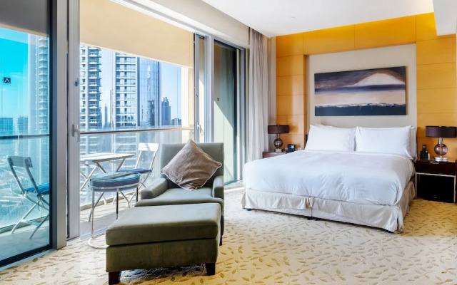 Fashion Avenue Dubai Mall Residences - Studio with balcony