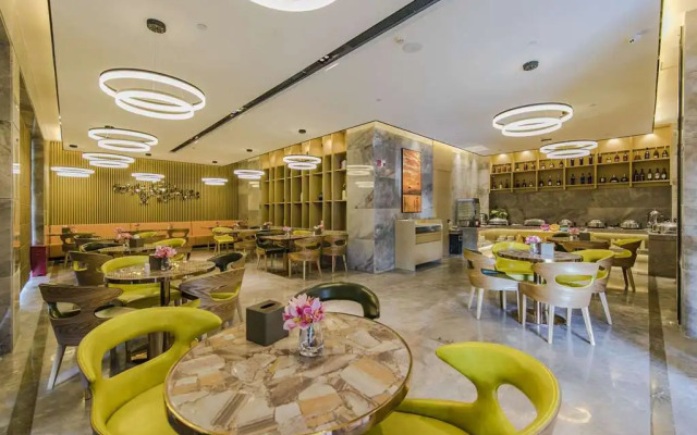 Days Inn by Wyndham Business Place Xiamen Ludao