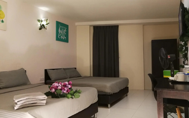 Live Com Hotel