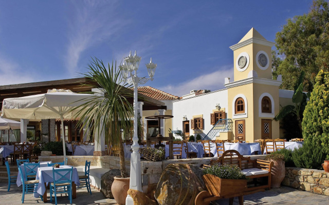 Neptune Luxury Resort