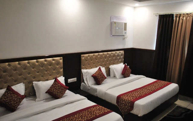 Green Hotel & Restaurant