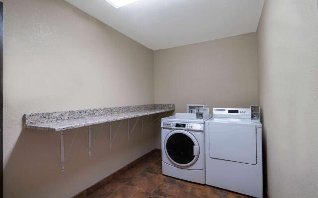 La Quinta Inn & Suites by Wyndham Castle Rock