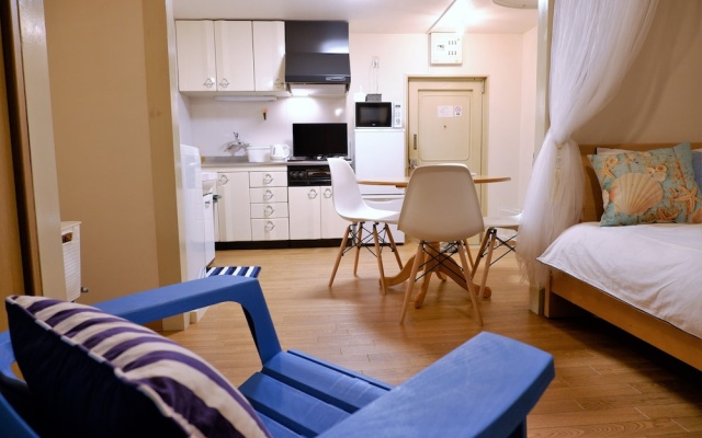 Ryota's Room – Guest Rooms – Osaka
