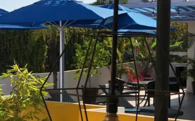 Ixaya Hotel
