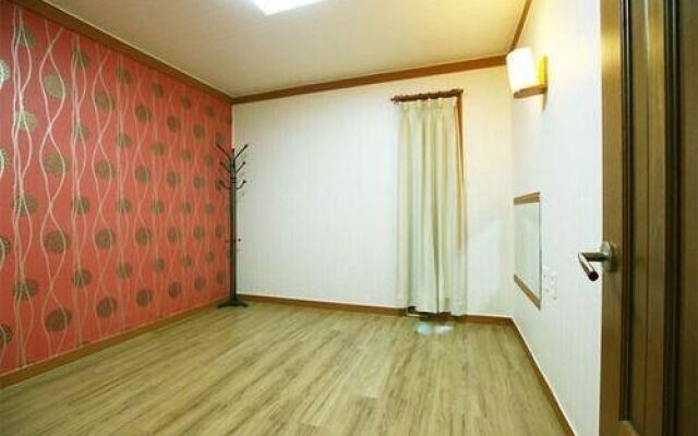 Ganghwa Nakjo tema spa Pension