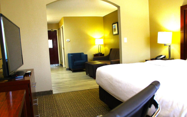 Comfort Suites Lakewood - Denver
