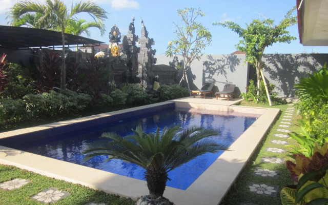 Putu Guest House 2