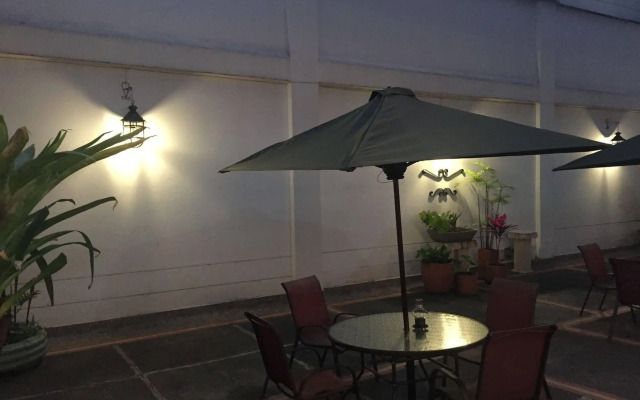 Hotel Centenario