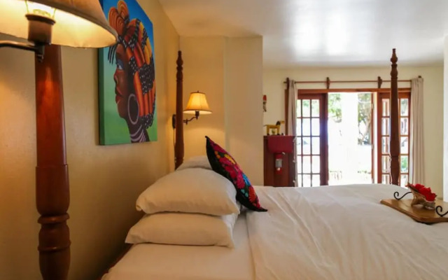 The Colonial at Jaguar Reef