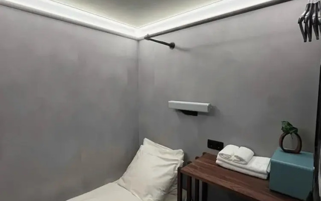 The Hyve Capsule hostel Amsterdam