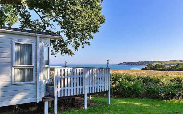 Holiday Home by UK Coast with Sea Views