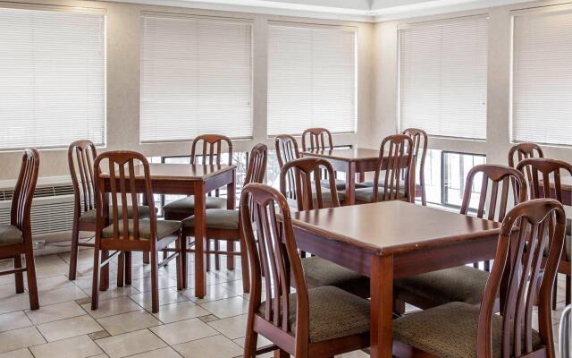 Inn at Lake Washington By OYO I-405
