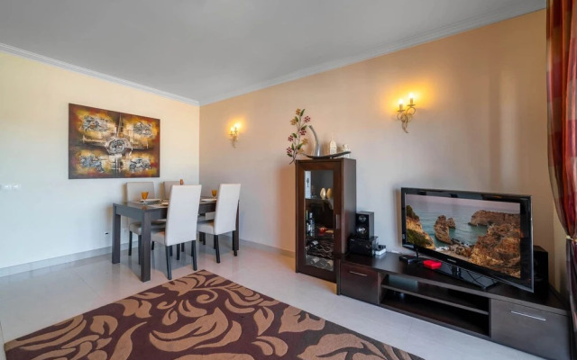 Lily Fabulous 1 BED APT With Roof Terrace Pool