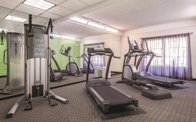 La Quinta Inn and Suites by Wyndham Univ Area Chapel Hill