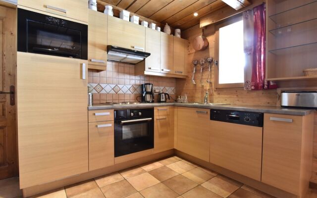 Lake View Chalet in Tignes near Ski Area