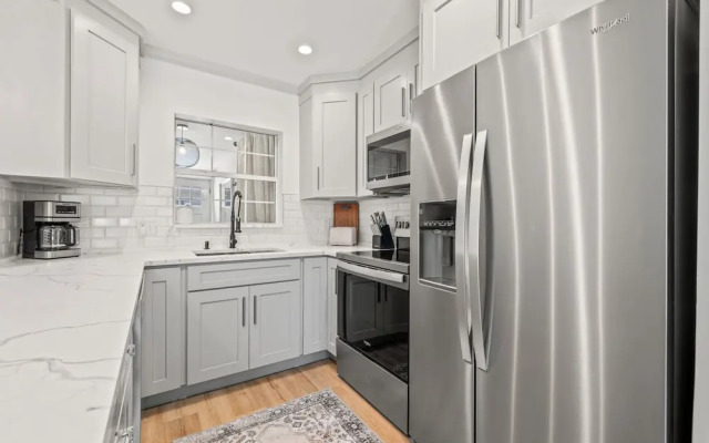 Barefoot Bliss Tropical Retreat in Treasure