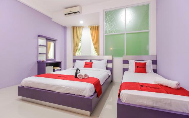 RedDoorz Plus near Stasiun Bekasi