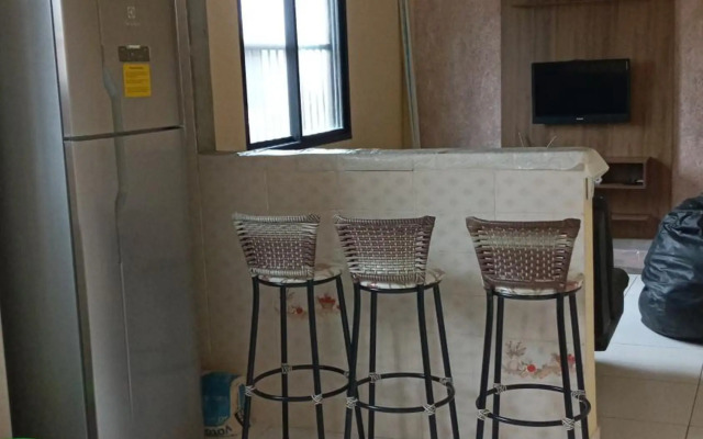 Apartamento com Internet e garagem FREE ! PRAIA GRANDE