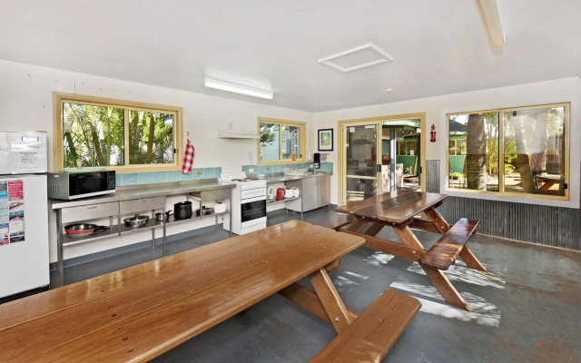 Melaleuca Caravan Park