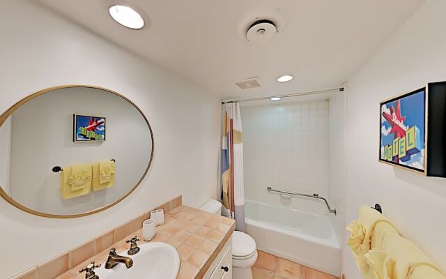 1881ar31 2 Bedroom Condo