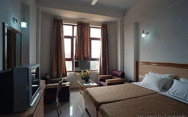 Swasno Hotels by OYO Rooms