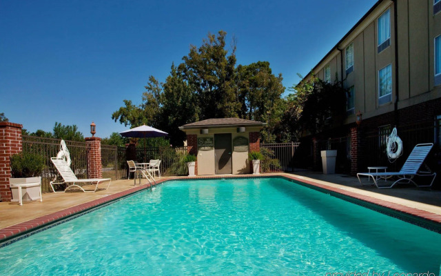 Holiday Inn Express Hotel & Suites Lafayette by IHG