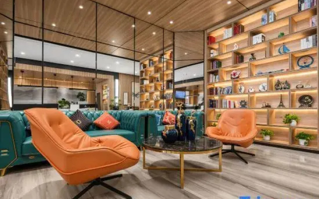 H Hotels