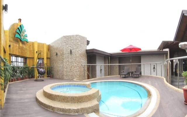 Pearlmont Hotel