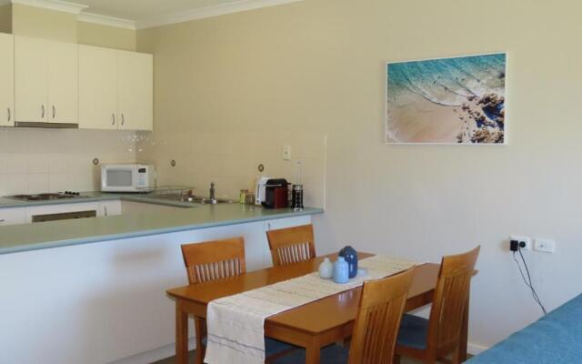 Apollo Quays Apartment