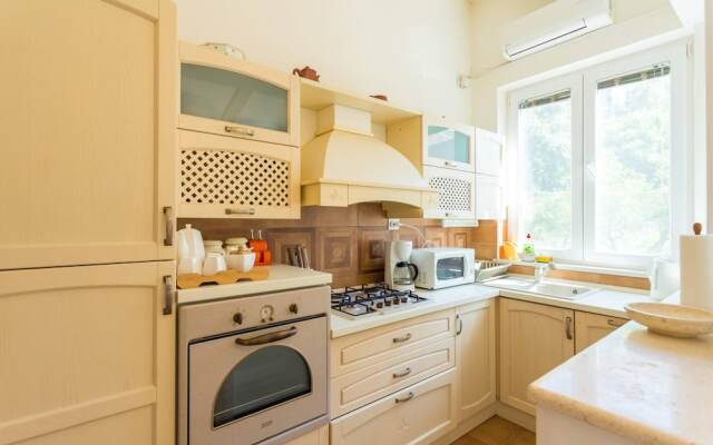 Dvori With Garden, Free Parking Next To Sea