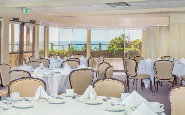 The Pierpont Inn