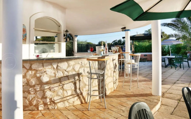 CASA BEACHCOMBER Le jardin des Arts