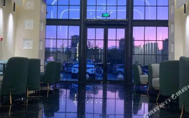 Rose Star Moon Selected Hotel