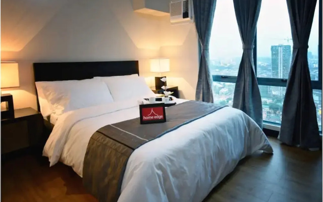 Home Edge Accommodations at Tivoli Garden Residences