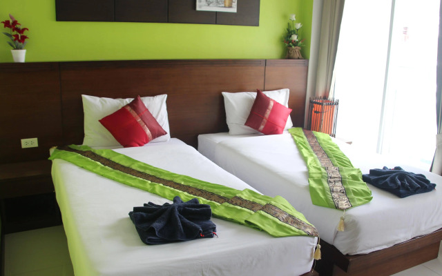 Green Harbor Patong Hotel