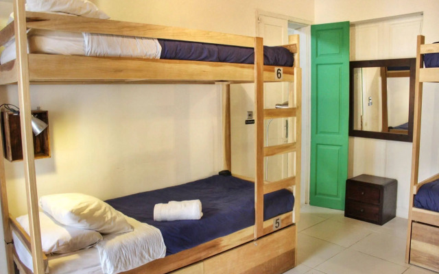 Two Pillows Boutique Hostel