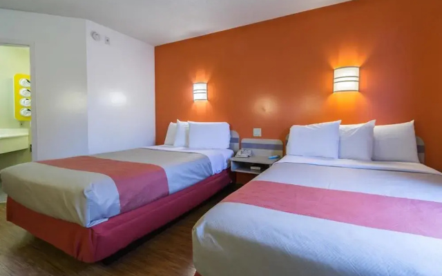 Motel 6 - Sandusky - Milan