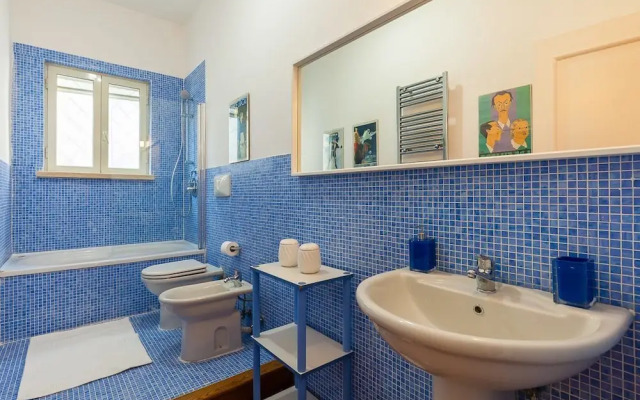 Large Apartment in the Heart of Chiaia