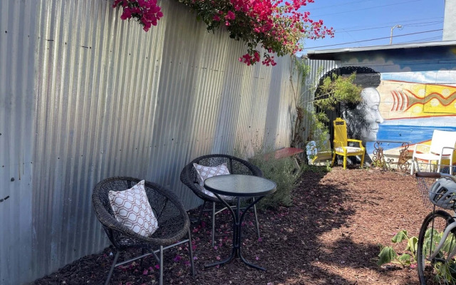 B-Love's Guest House