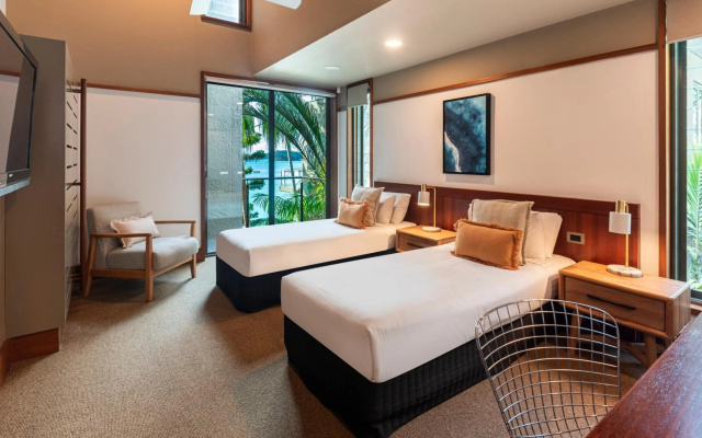 Yacht Club Villas – Guest Rooms – Hamilton Island